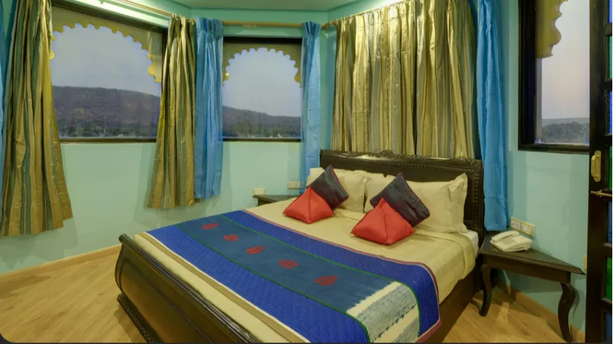 Suite room